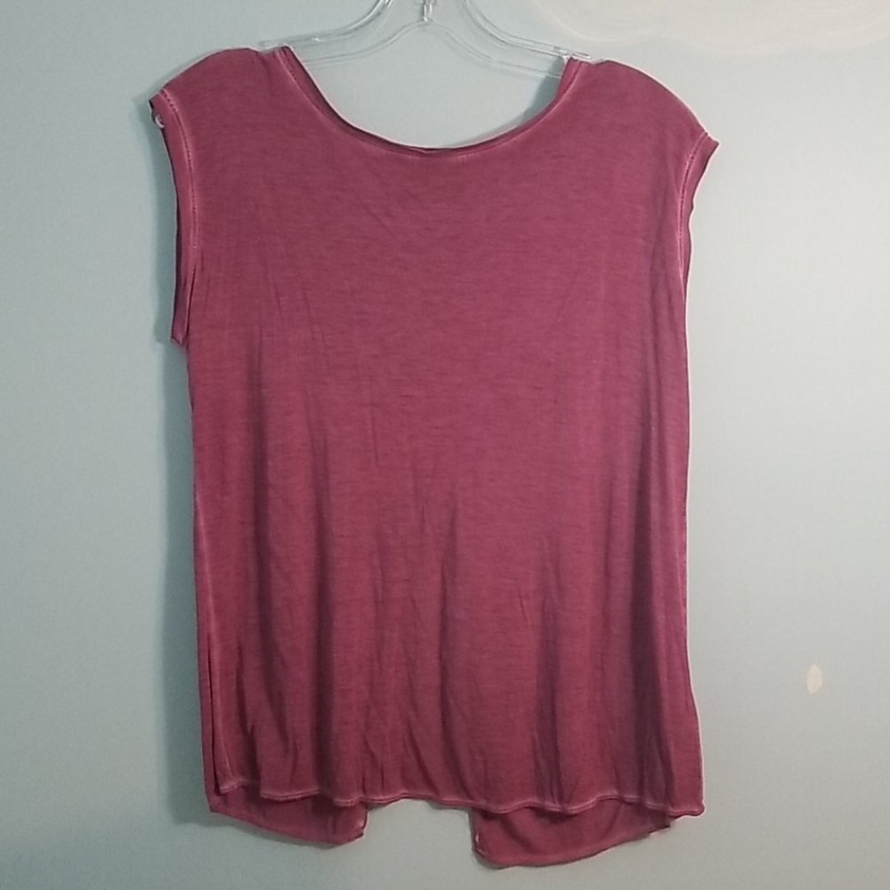 DH3 grape nectar open back shirt XL NWT